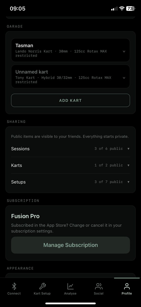 Profile garage with two karts, sharing settings and the Fusion Pro subscription